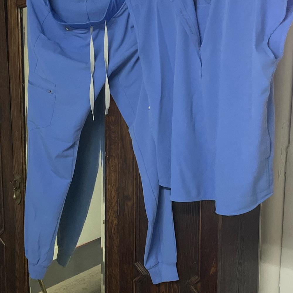 FIGS CEIL BLUE SCRUBS SMALL TALL